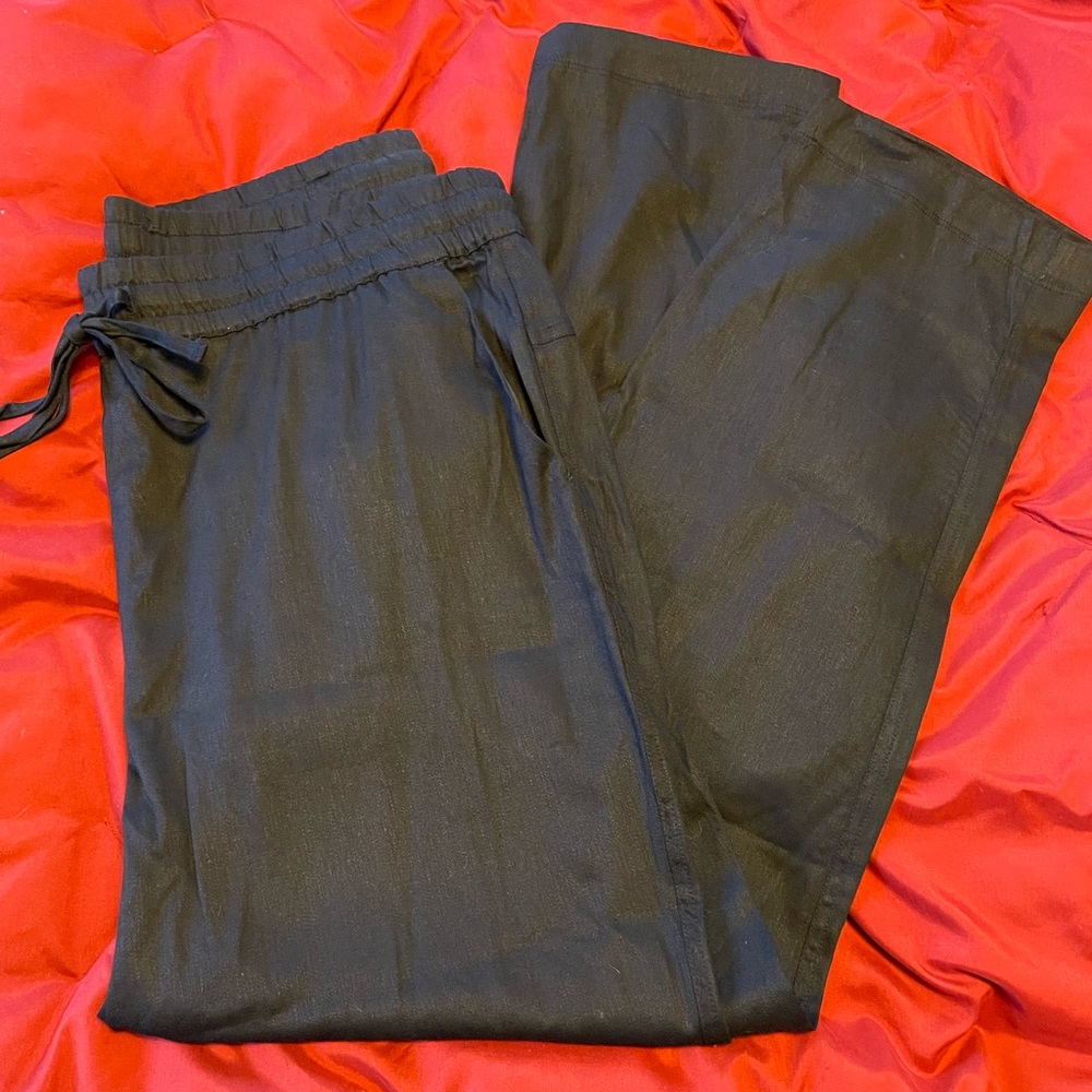 32 Cool linen blend casual pants.  Size L.